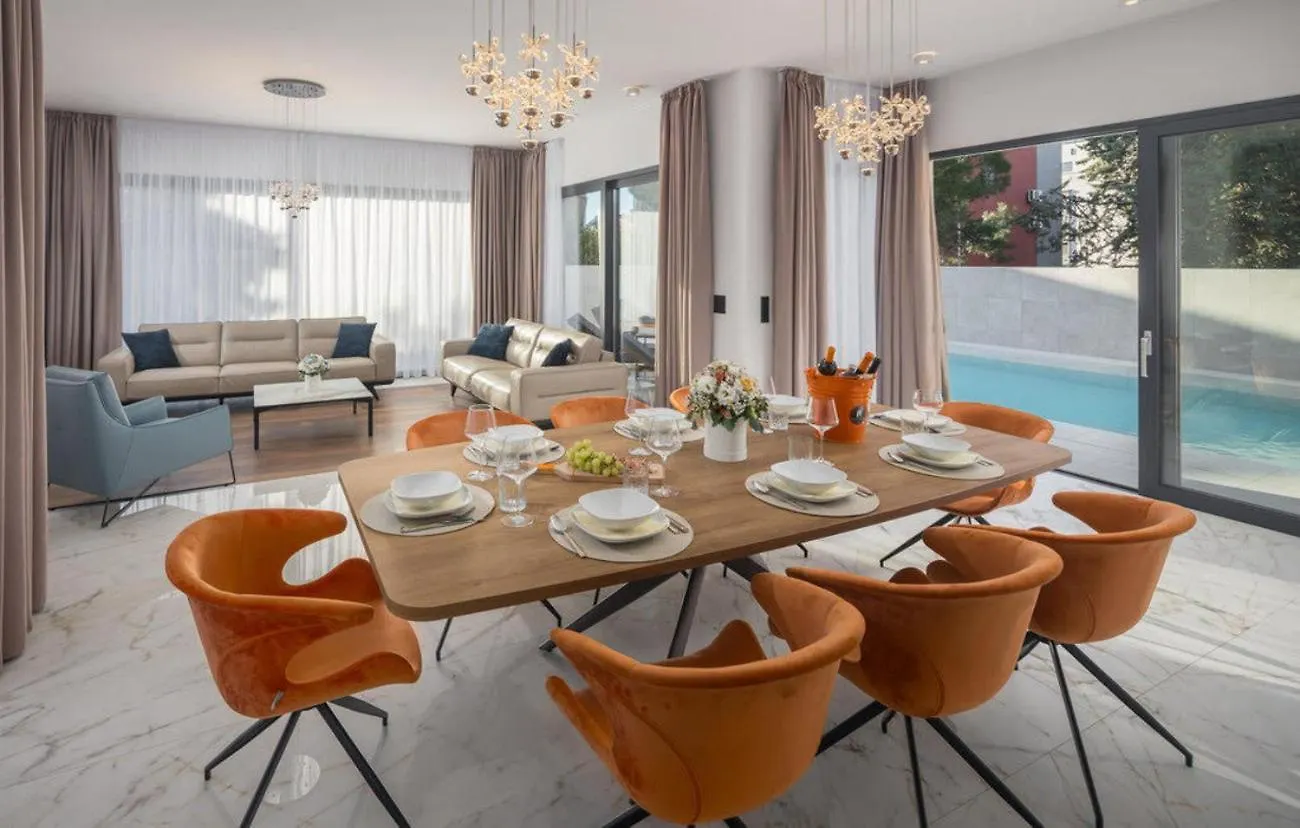 Contemporary Villa Luxor Umag