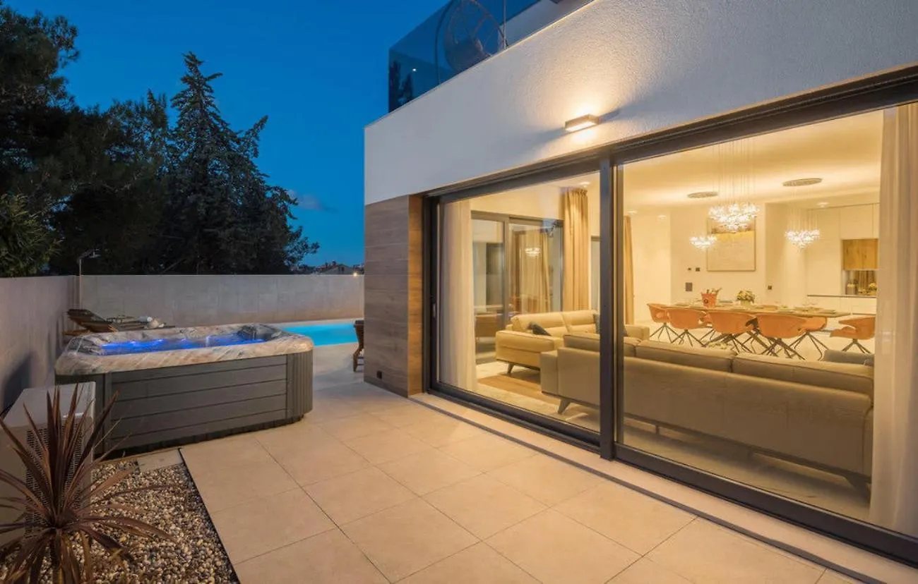 Contemporary Villa Luxor Umag 0*,  Kroatien